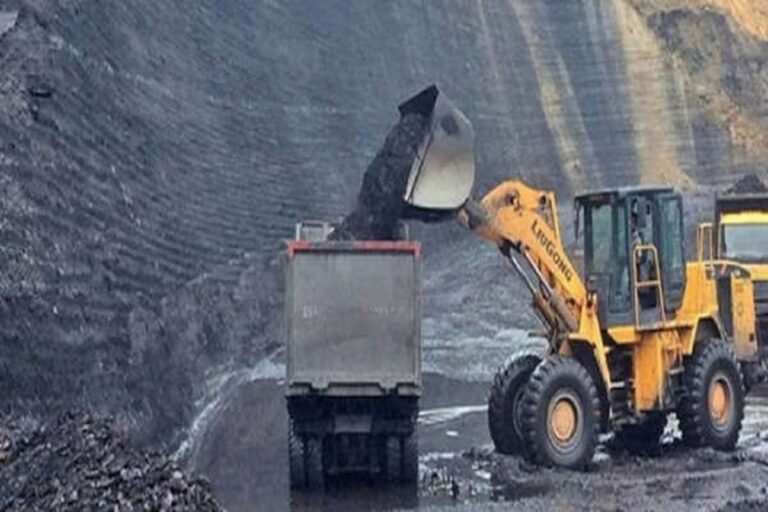 Coal production from captive commercial mines increases by 34% in the April-December period